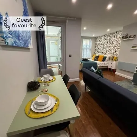 Beach 3 Mins Walk, 2Pm Check-In, Private Garden. Bornemouth Extérieur photo